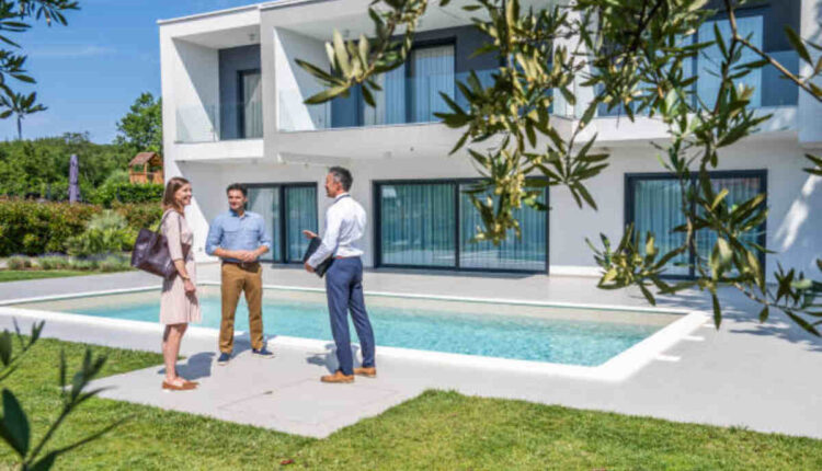 Living in the Dynamic Enclave of North Sydney